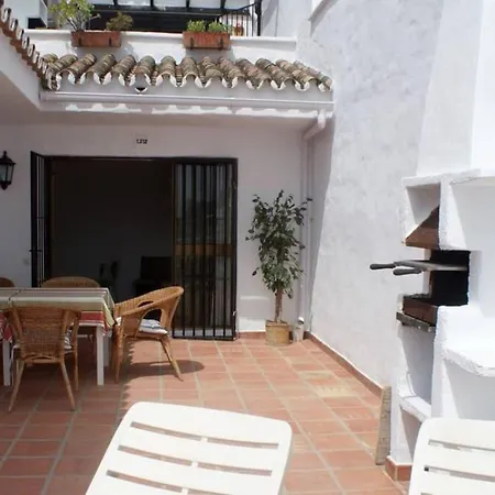 Apartment Apartamento 2 *
